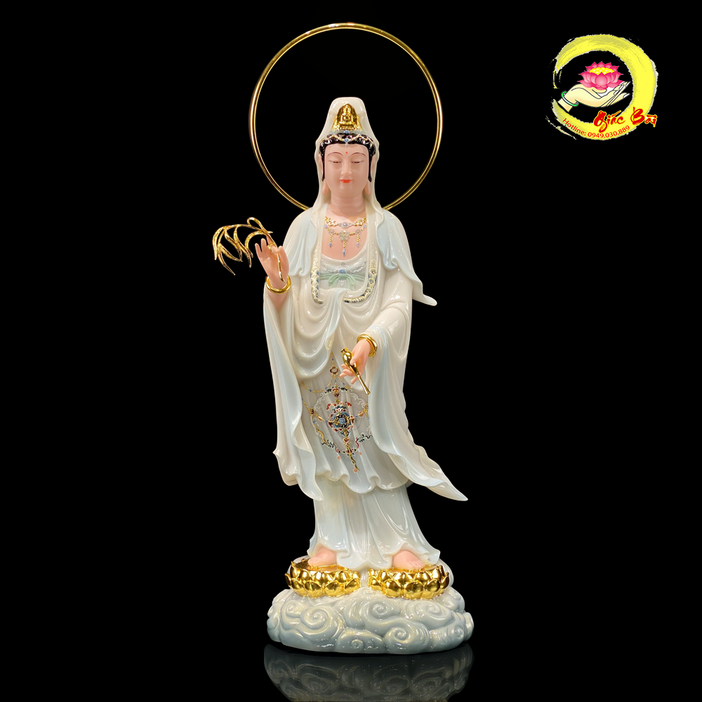 TƯỢNG QUAN ÂM ĐỨNG ĐẾ MÂY CÓ HÀO QUANG
