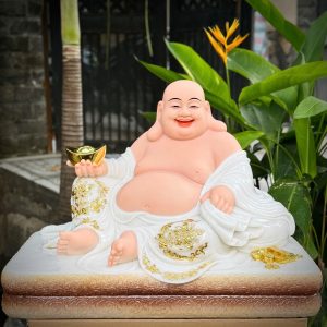 Tượng Di Lặc Ngồi Nằm Bằng Bột Đá Trắng Viền Vàng – Kích Thước 26 Inch