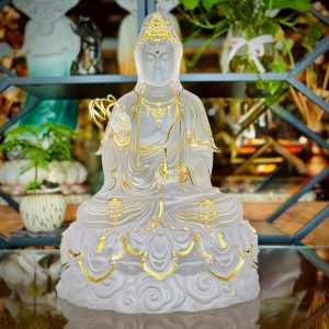 Tượng Quan Thế Âm Bồ Tát Ngồi Mây Bằng Lưu Ly Viền Vàng – Cao 46cm
