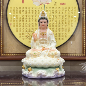 Tượng Quan Âm Bồ Tát Ngồi Đế Non Nước Bằng Bột Đá Trắng Viền Vàng